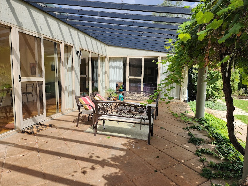 Orangewood Holiday House NSW | 555 Tallwood Rd, Forest Reefs NSW 2798, Australia | Phone: 0447 432 236