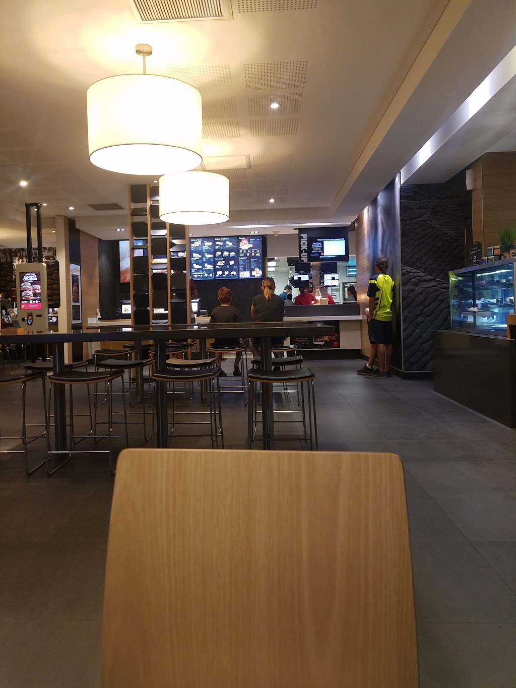 McDonalds Coolalinga | cafe | 445 Stuart Hwy, Coolalinga NT 0835, Australia | 0889833131 OR +61 8 8983 3131