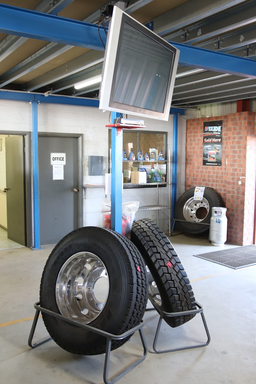 Telescope Tyres - Truck Service Centre | car repair | 6 Clarke St, Parkes NSW 2870, Australia | 0268622900 OR +61 2 6862 2900