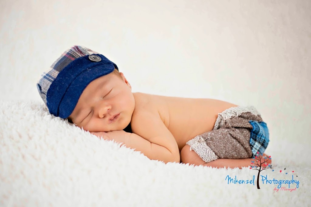 Newborn Photography by Mikenzel |  | 18 Ability Drive, Tanilba Bay NSW 2319, Australia | 0400962585 OR +61 400 962 585