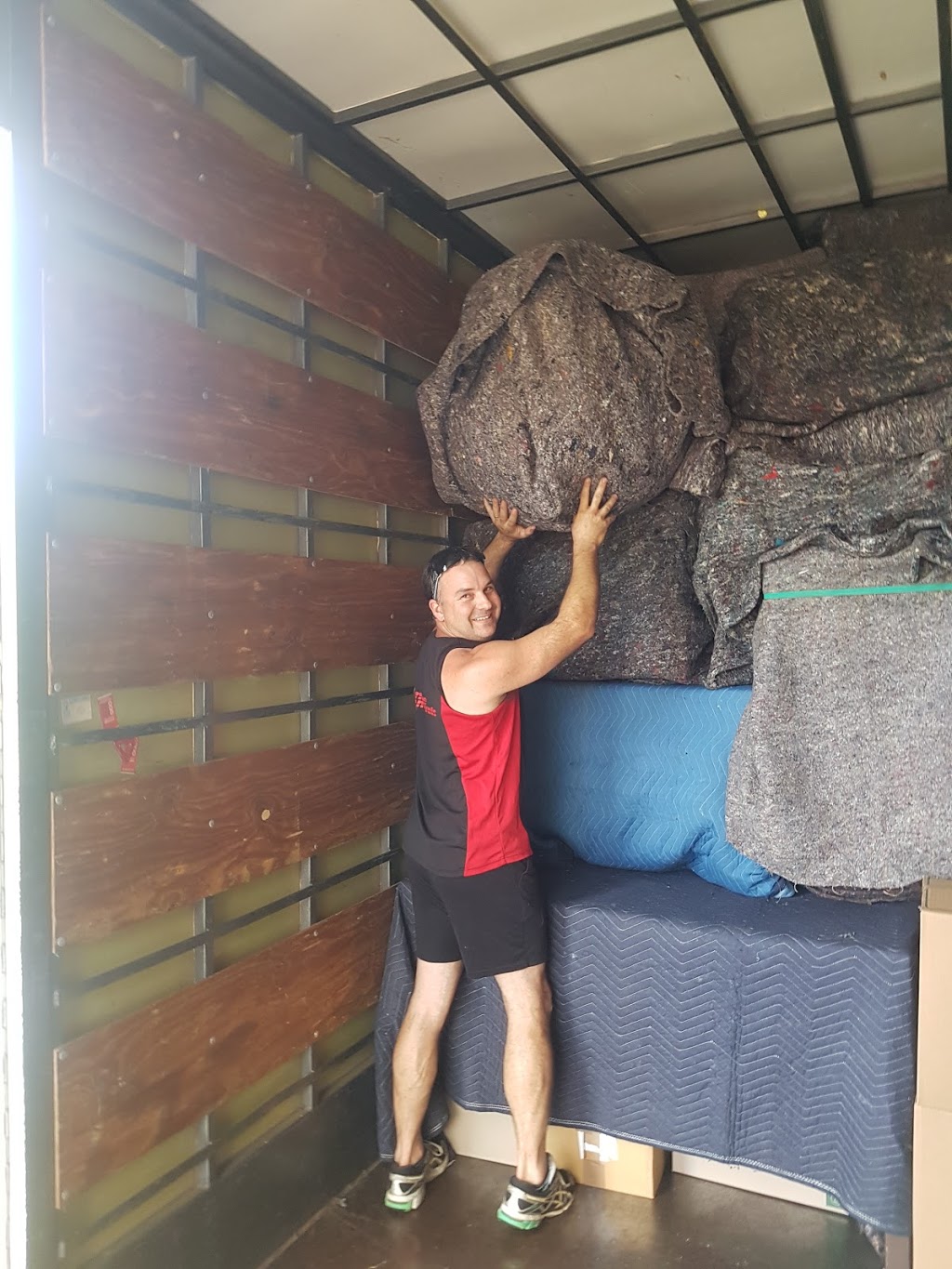 Lismore Removals | 8 Larkin Ln, Lismore NSW 2480, Australia | Phone: (02) 6621 2155