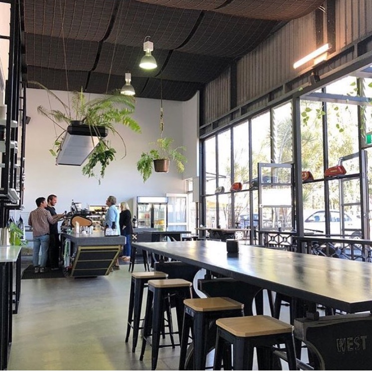 Flying West Coffee Roasters | cafe | 13/9 Fellowship Dr, Doonan QLD 4562, Australia | 0754711865 OR +61 7 5471 1865