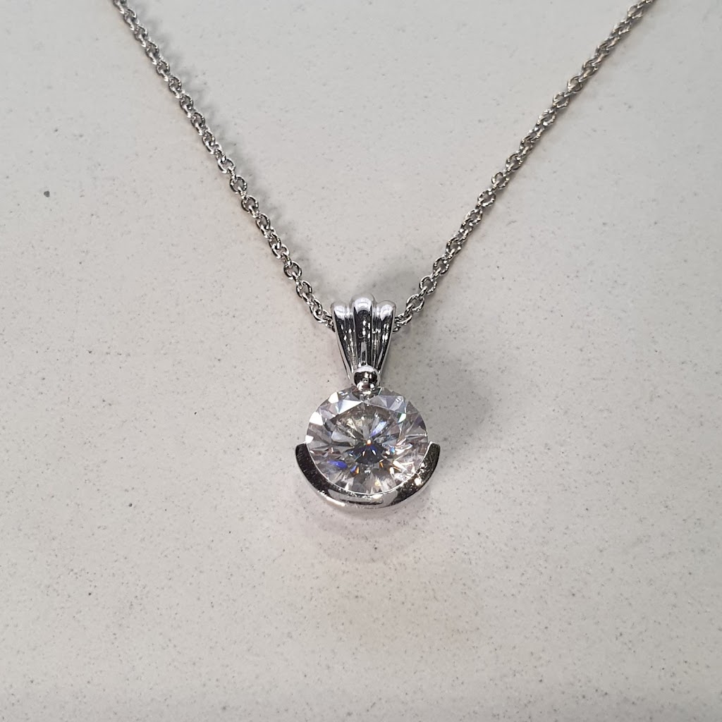Moissanite Gemstones International | 14 Bedara Ct, Mermaid Waters QLD 4218, Australia | Phone: 1800 444 464