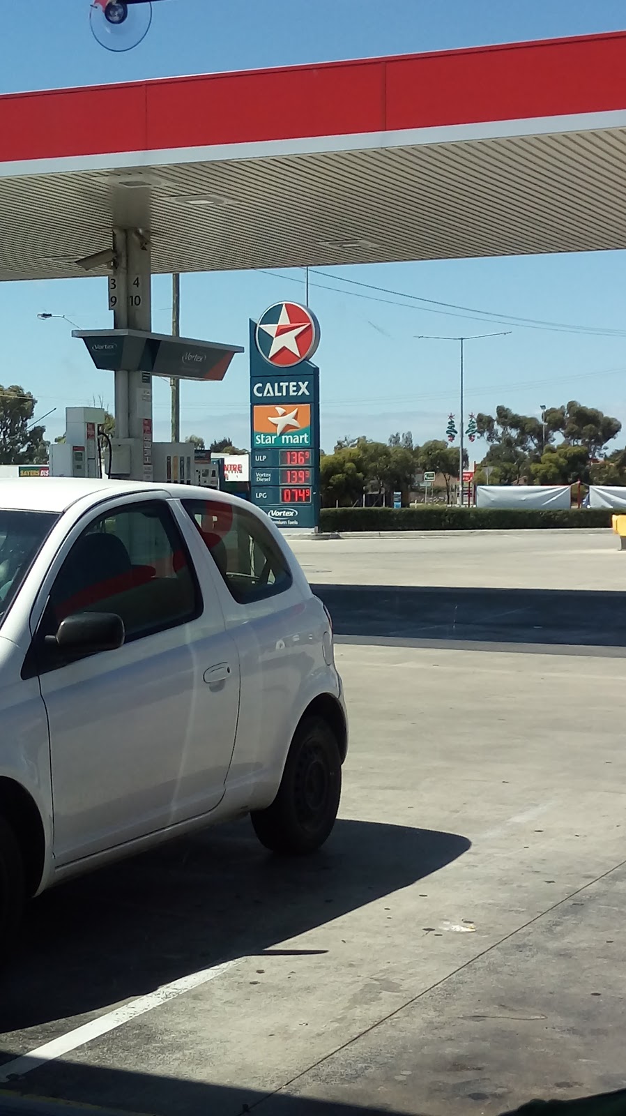 Caltex | 409 Derrimut Rd, Tarneit VIC 3029, Australia | Phone: (03) 8742 2387