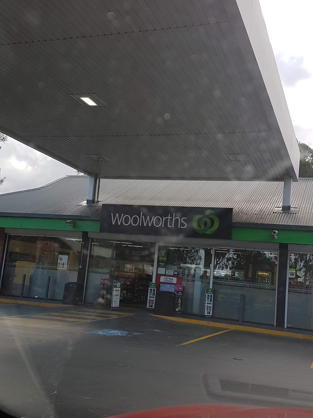 Caltex Woolworths | gas station | 770 Richmond Rd, Berkshire Park NSW 2765, Australia