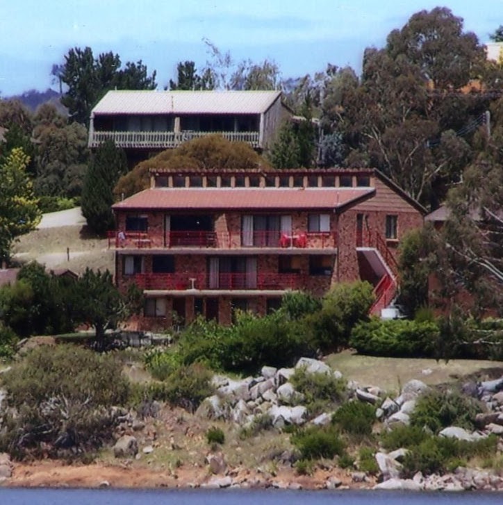 Pontis Lodge | 3/27 Townsend St, Jindabyne NSW 2627, Australia | Phone: 0408 484 241