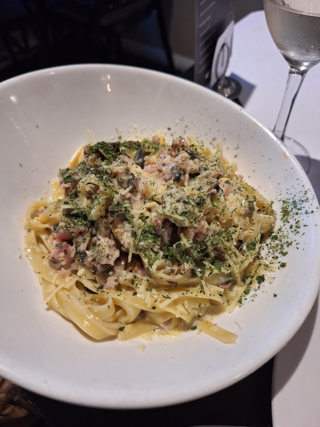 DAmato Family Restaurant at Tullimbar | 2465 Illawarra Hwy, Tullimbar NSW 2527, Australia | Phone: (02) 4231 9488