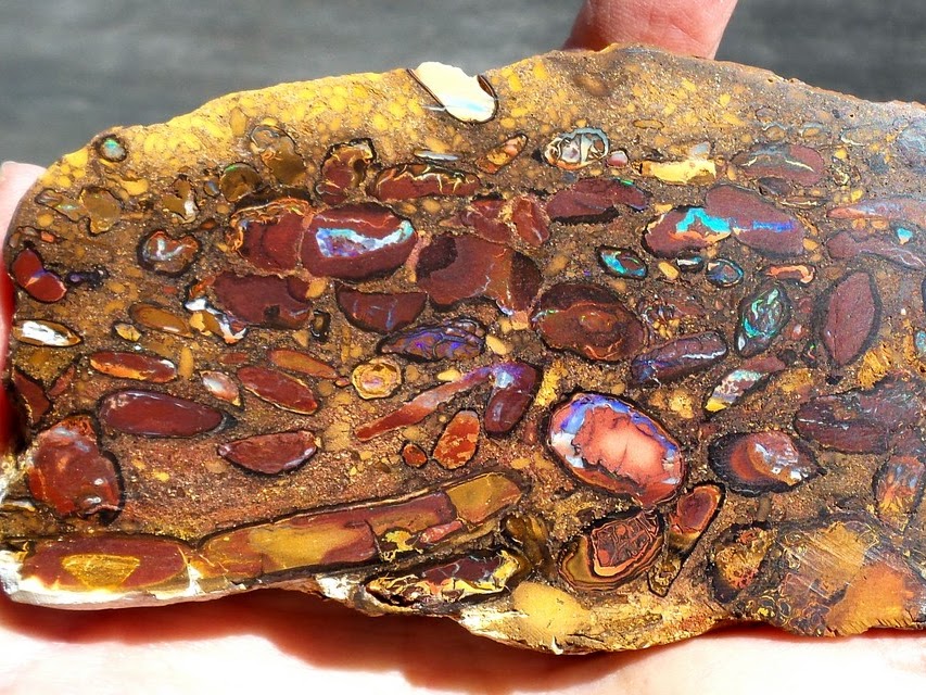Opal Hut | 87 Matrix Dr, Yowah QLD 4490, Australia | Phone: 0438 554 791