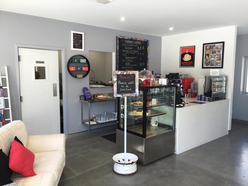 Compass Connections Cafe | cafe | 950 Nambour Connection Rd, Nambour QLD 4560, Australia | 0754761251 OR +61 7 5476 1251