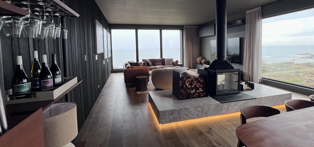 King island lodge | 43 Moores Dr, Currie TAS 7256, Australia | Phone: 0411 224 445