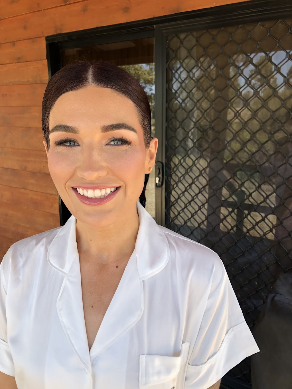 Rhi Martin Makeup Cosmetic Artistry | Tanby Rd, Yeppoon QLD 4703, Australia | Phone: 0407 086 113 Rhi Martin Makeup Cosmetic Artistry | Tanby Rd, Yeppoon QLD 4703, Australia | Phone: 0407 086 113