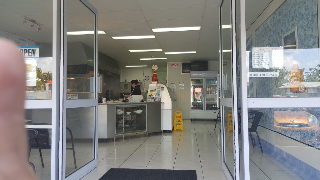 Strops Fish And Chips | 279 J Hickey Ave, Clinton QLD 4680, Australia | Phone: (07) 4978 0622