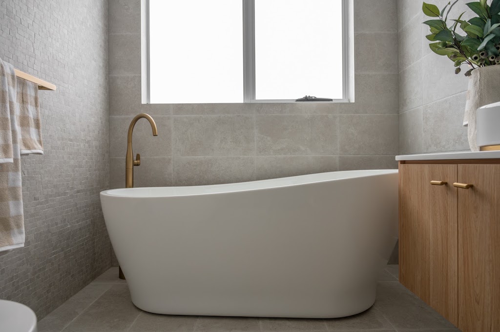 Wisdom Homes - Menangle Park Display Centre | 10 Subzero Cr, Menangle Park NSW 2563, Australia | Phone: (02) 4606 2419