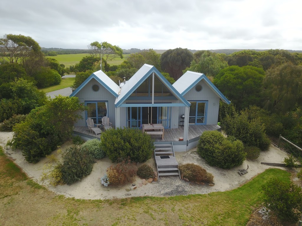 Bear Gully Coastal Cottages | lodging | 35 Maitland Ct, Walkerville South VIC 3956, Australia | 0356632364 OR +61 3 5663 2364