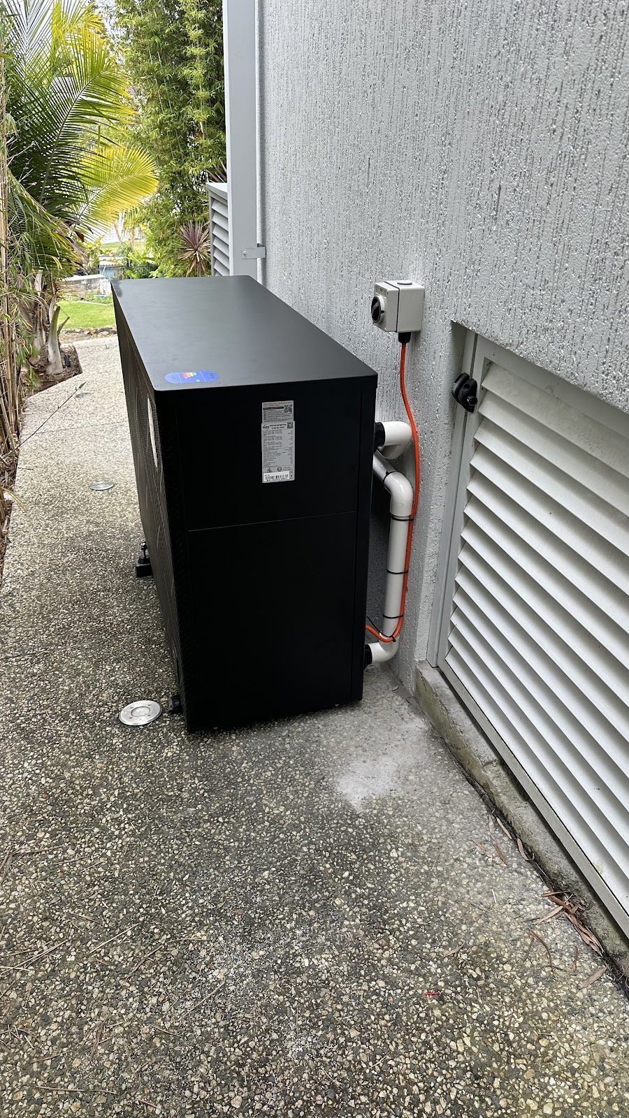 Black Box Electrical | 6 Muirefield Pl, Arundel QLD 4214, Australia | Phone: 0430 744 234