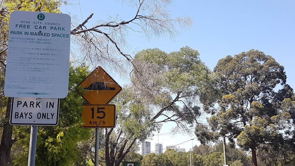 Public Outdoor Gym | 14A Meadow Cres, Meadowbank NSW 2114, Australia