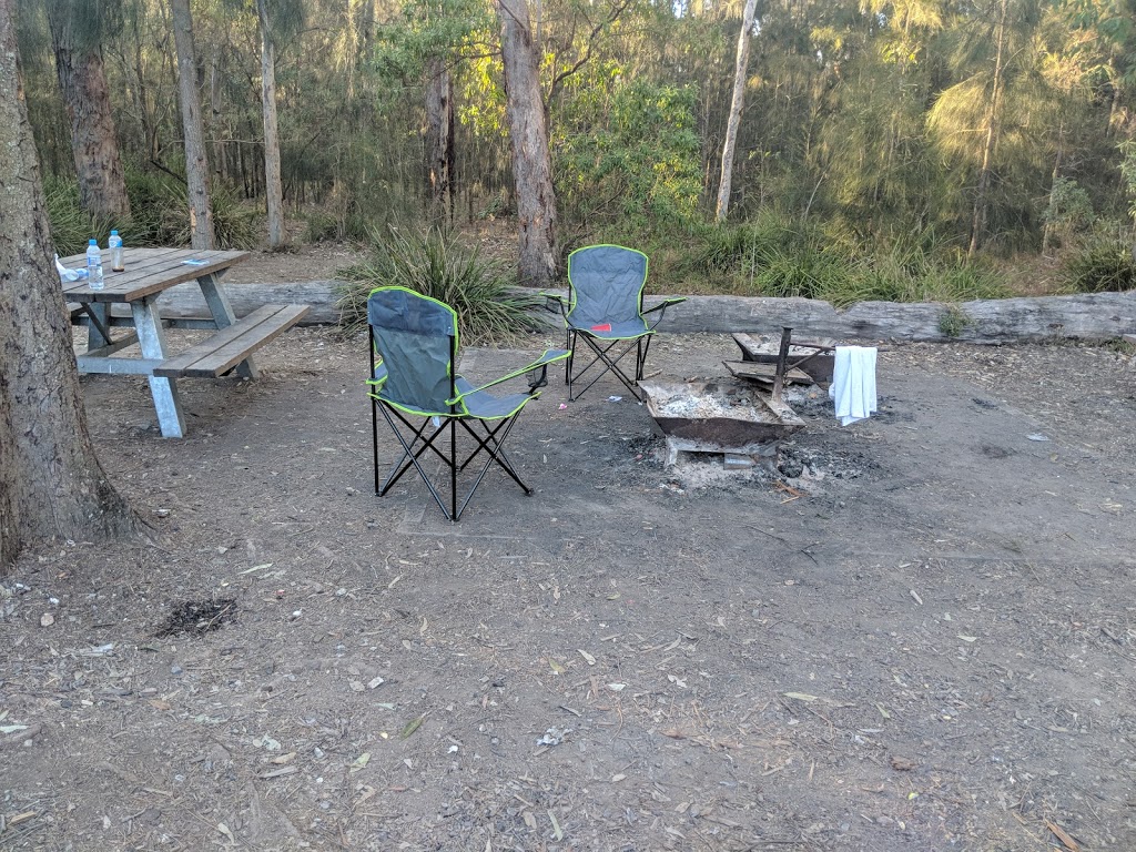 Red Gum campground | campground | Little Island Trail, Batemans Bay NSW 2536, Australia | 0244549500 OR +61 2 4454 9500