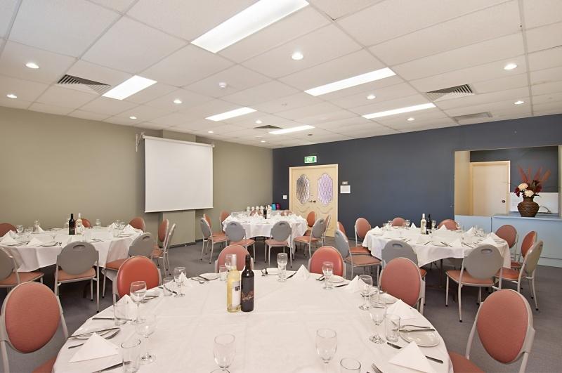 Comfort Inn Dandenong | 124-126 Princes Hwy, Dandenong VIC 3175, Australia | Phone: (03) 9706 8611