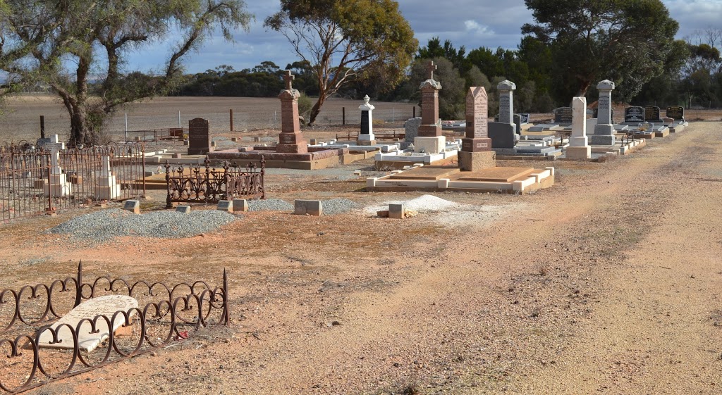 Blyth Cemetery | 1202 Benbournie Rd, Blyth SA 5462, Australia