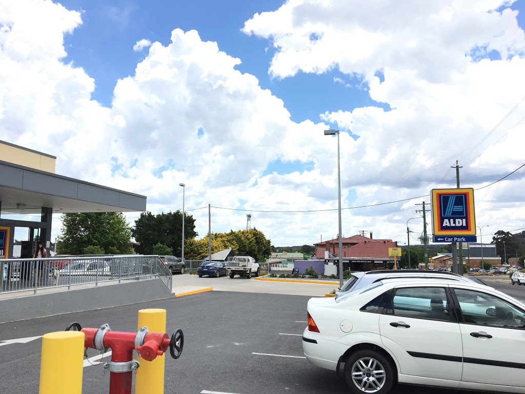 ALDI | supermarket | Lock St & Davadi St, Stanthorpe QLD 4380, Australia