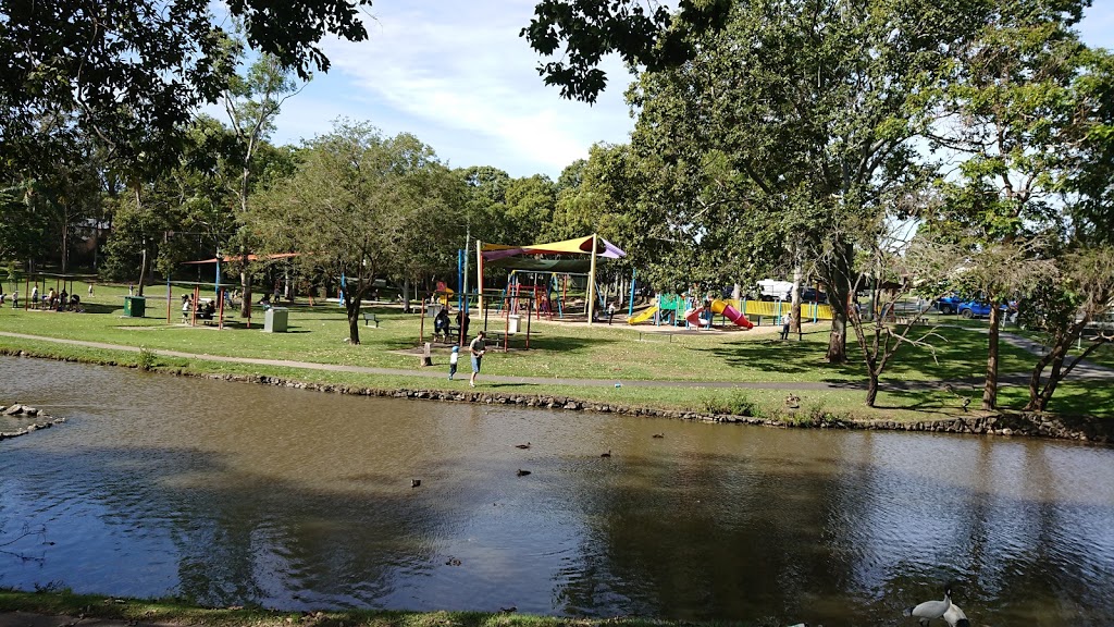 Doug Larsen Park | park | 41 Logan St, Beenleigh QLD 4207, Australia | 0734125338 OR +61 7 3412 5338