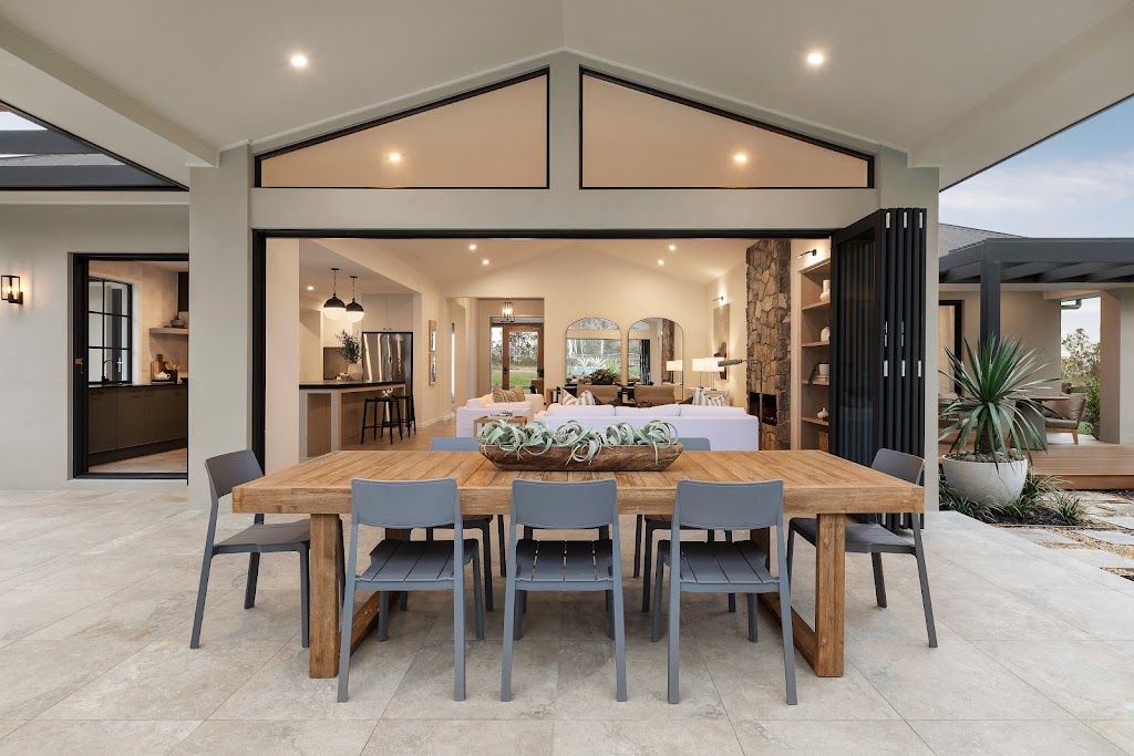 Coral Homes - Everleigh Display (Acreage) | 55 Hedge Ln, Greenbank QLD 4124, Australia | Phone: 0447 226 853