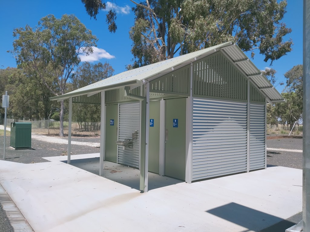 Public Toilet |  | Unnamed Road, Kaniva VIC 3419, Australia | 0353927700 OR +61 3 5392 7700