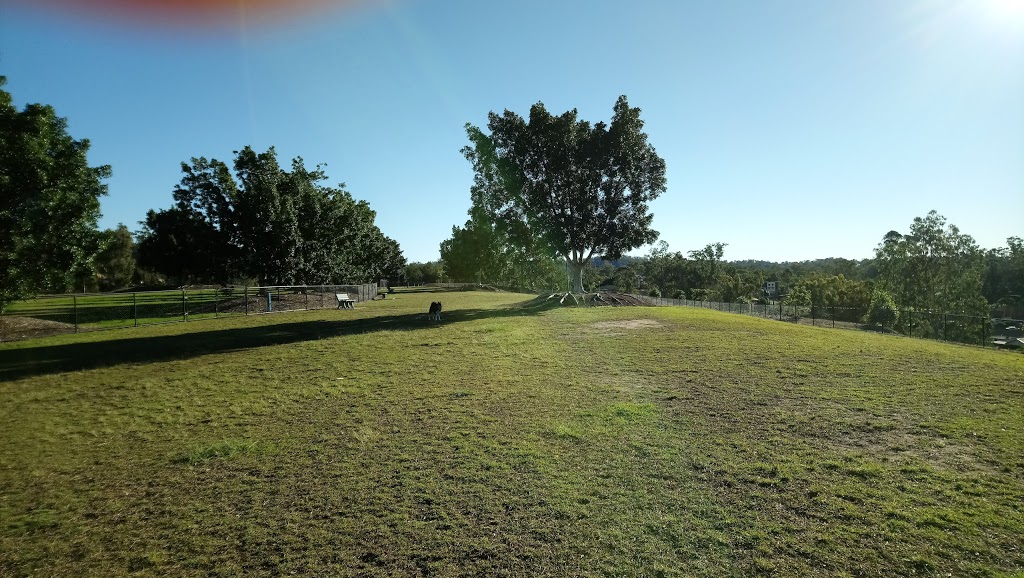 Dog off-leash area | park | Cemetery Rd, Upper Kedron QLD 4055, Australia | 0734038888 OR +61 7 3403 8888