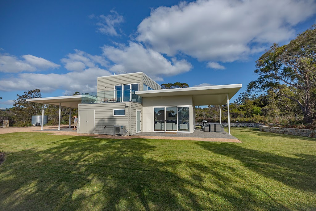 Baileys Beach House | 1 Vince Lane, Binalong Bay TAS 7216, Australia | Phone: 0474 025 708