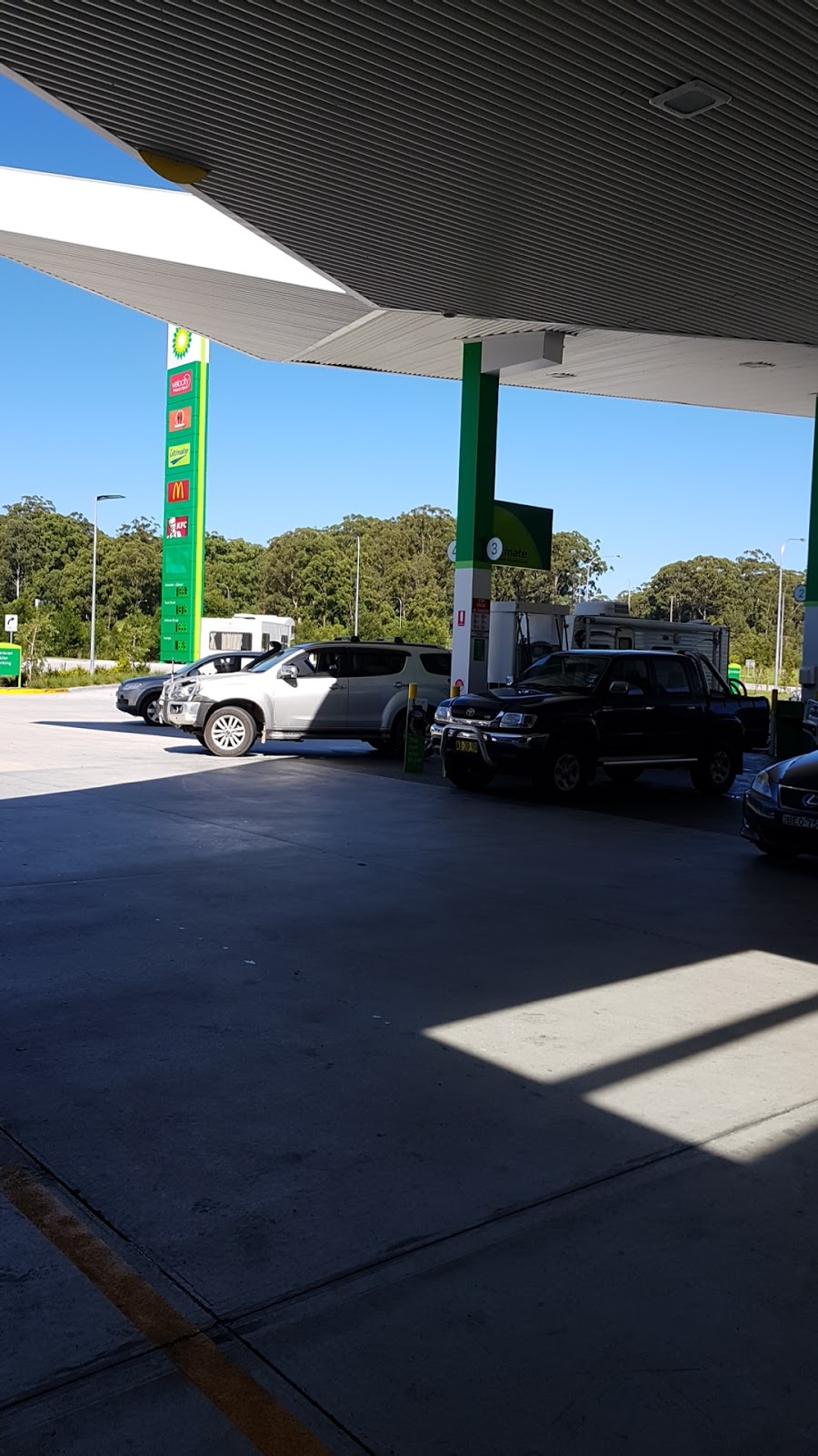 BP | gas station | 2 Corkwood Rd, Valla NSW 2448, Australia | 0265696833 OR +61 2 6569 6833