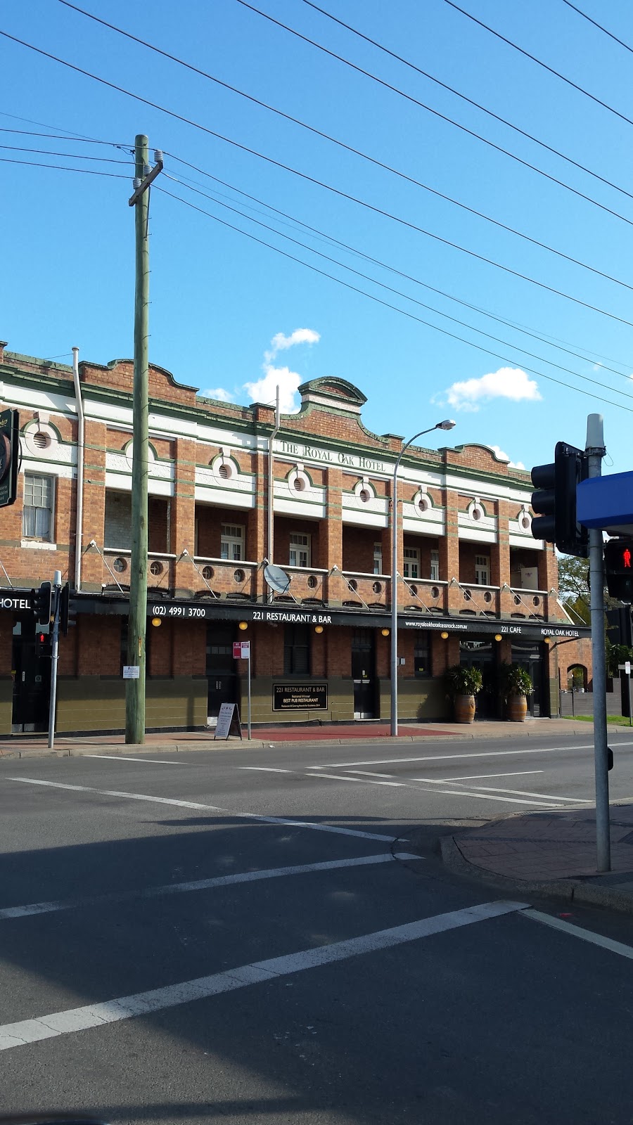 Royal Oak Hotel | lodging | 221 Vincent St, Cessnock NSW 2325, Australia | 0249913700 OR +61 2 4991 3700