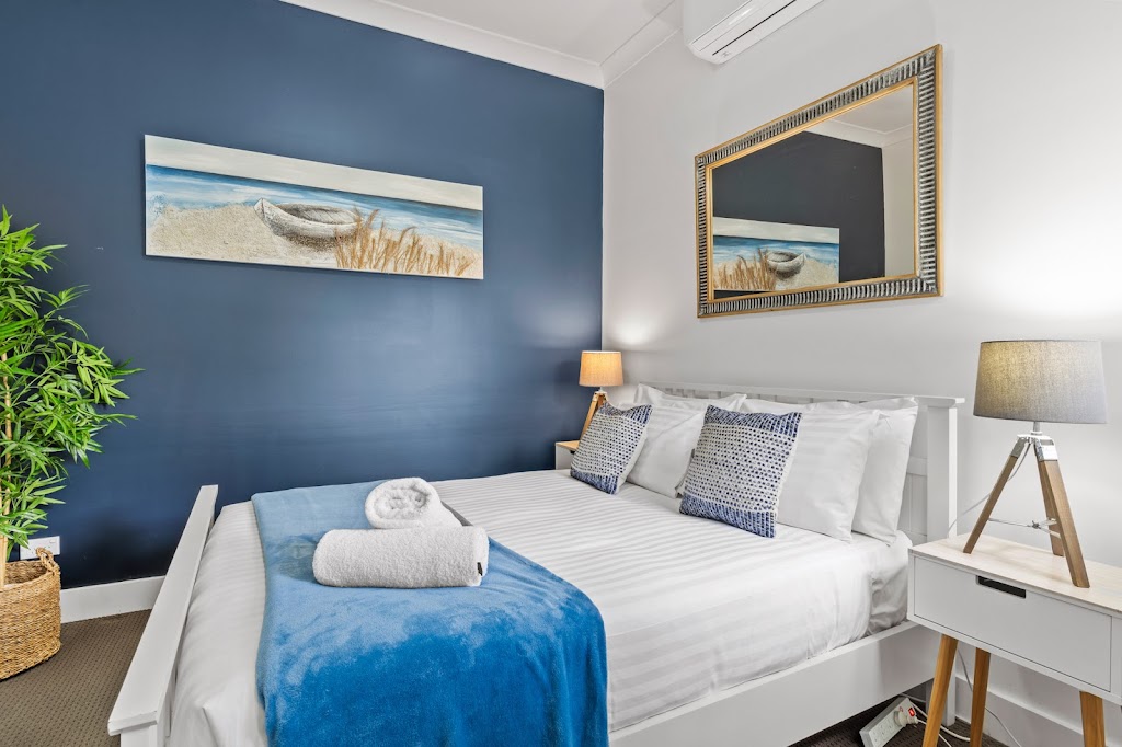 Spa and Chill Lodge Budgewoi | 83 Diamond Head Dr, Budgewoi NSW 2262, Australia | Phone: 0414 294 840