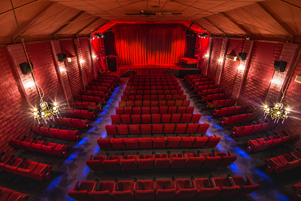 Avoca Beach Picture Theatre | movie theater | 69 Avoca Dr, Avoca Beach NSW 2251, Australia | 43821777 OR +61 43821777