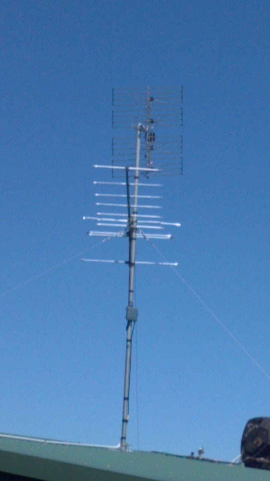 Aussi Antenna Nowra - Digital TV Antenna Installation & Repairs |  | Servicing Nowra, Bomaderry, Berry, Illaroo, Tapitalle, Bangalee, Burrier Gerroa, Hyams Beach, Kiama, Shellharbour, Port Kemla, Wollongong, Illawarra Yalwal, Terara, Pyree, Numbaa, Back Forest, Meroo Meadow, 57 Sydney Ave, Callala Bay NSW 2540, Australia | 0418262925 OR +61 418 262 925