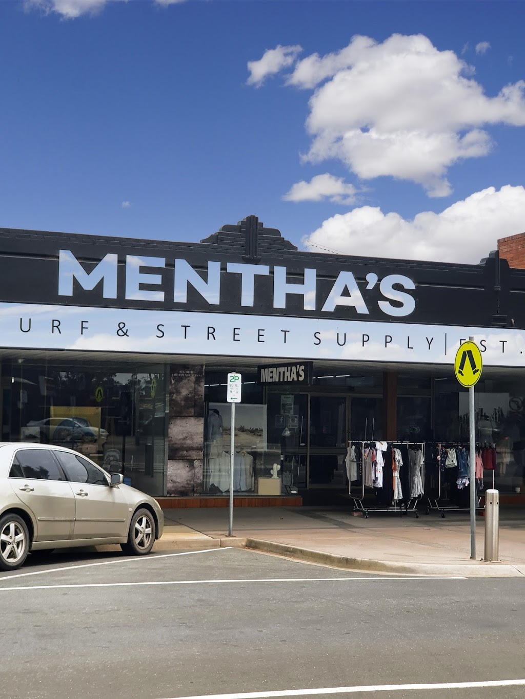 Menthas of Cobram | clothing store | 39/41 Bank St, Cobram VIC 3644, Australia | 0358722108 OR +61 3 5872 2108