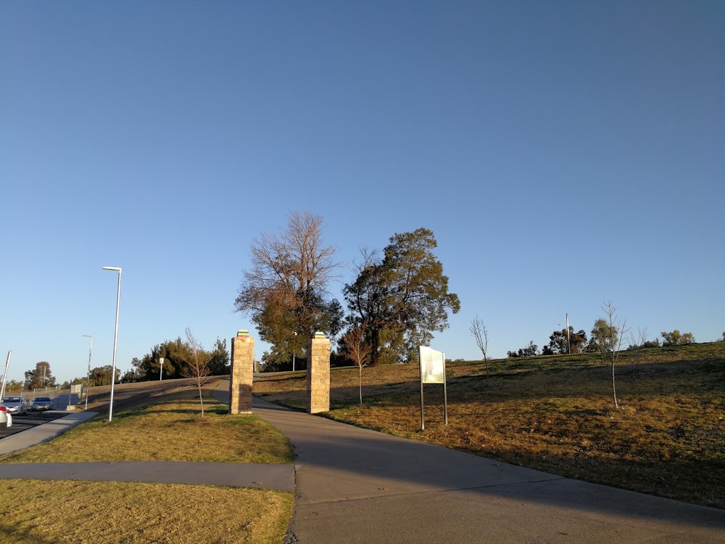 The Tamworth Waler Memorial | Bicentennial Park, Kable Ave, Tamworth NSW 2340, Australia