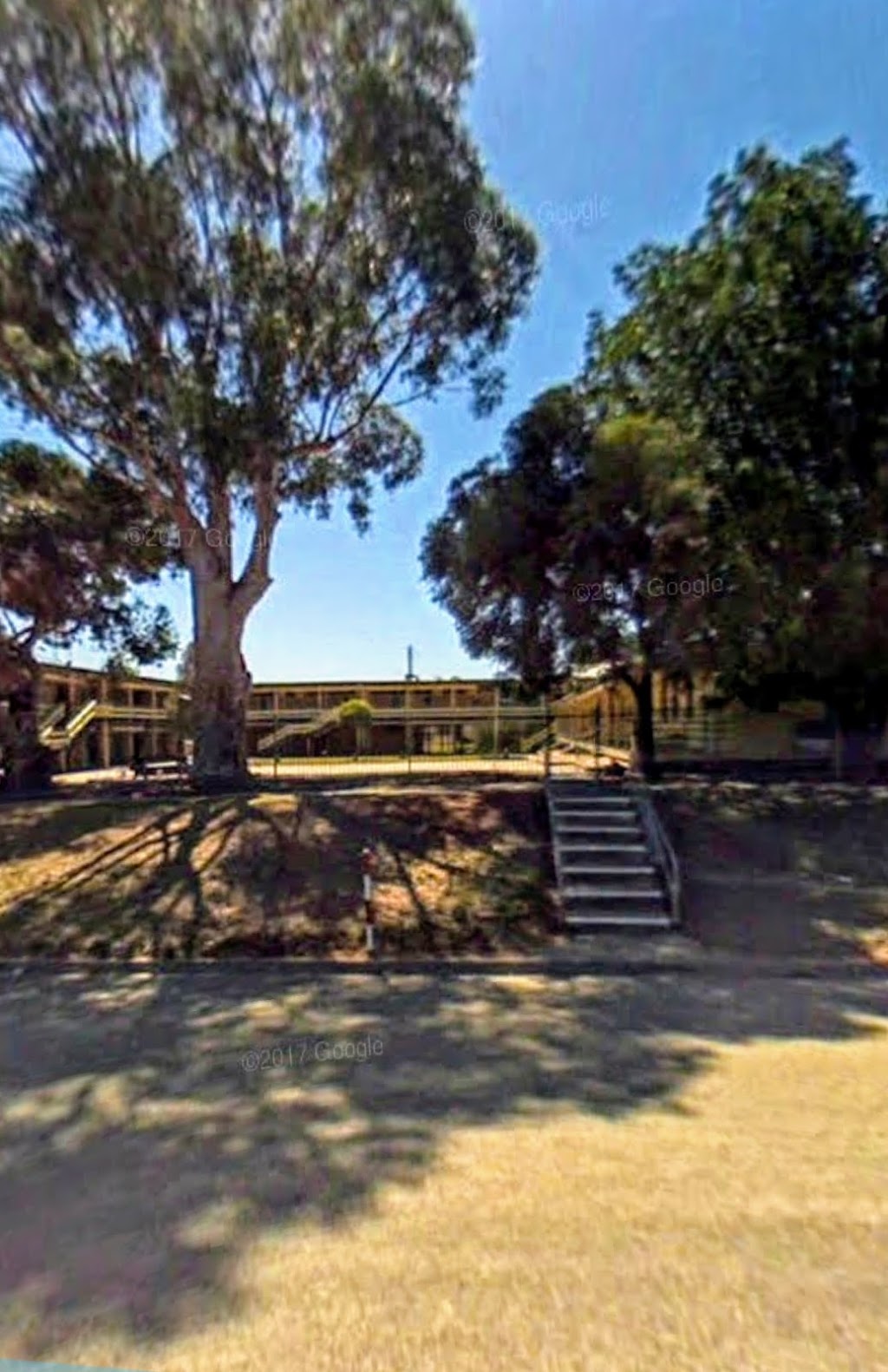 Tooleybuc Central School | school | 87 Murray St, Tooleybuc NSW 2736, Australia | 0350305422 OR +61 3 5030 5422