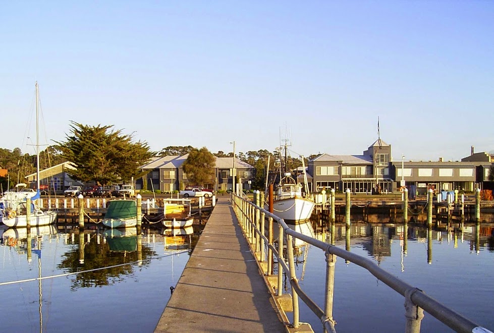 Bellevue on the Lakes | 201 Esplanade, Lakes Entrance VIC 3909, Australia | Phone: (03) 5150 9488