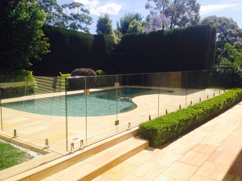 Glass Pool Fencing FX Sydney | 2a/172 Silverwater Rd, Silverwater NSW 2128, Australia | Phone: 0402 340 117