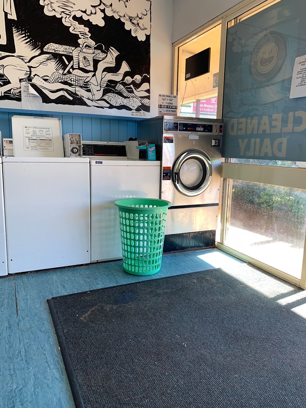 Willowglen Laundromat | laundry | 833 Ruthven St, Kearneys Spring QLD 4350, Australia | 0418151115 OR +61 418 151 115