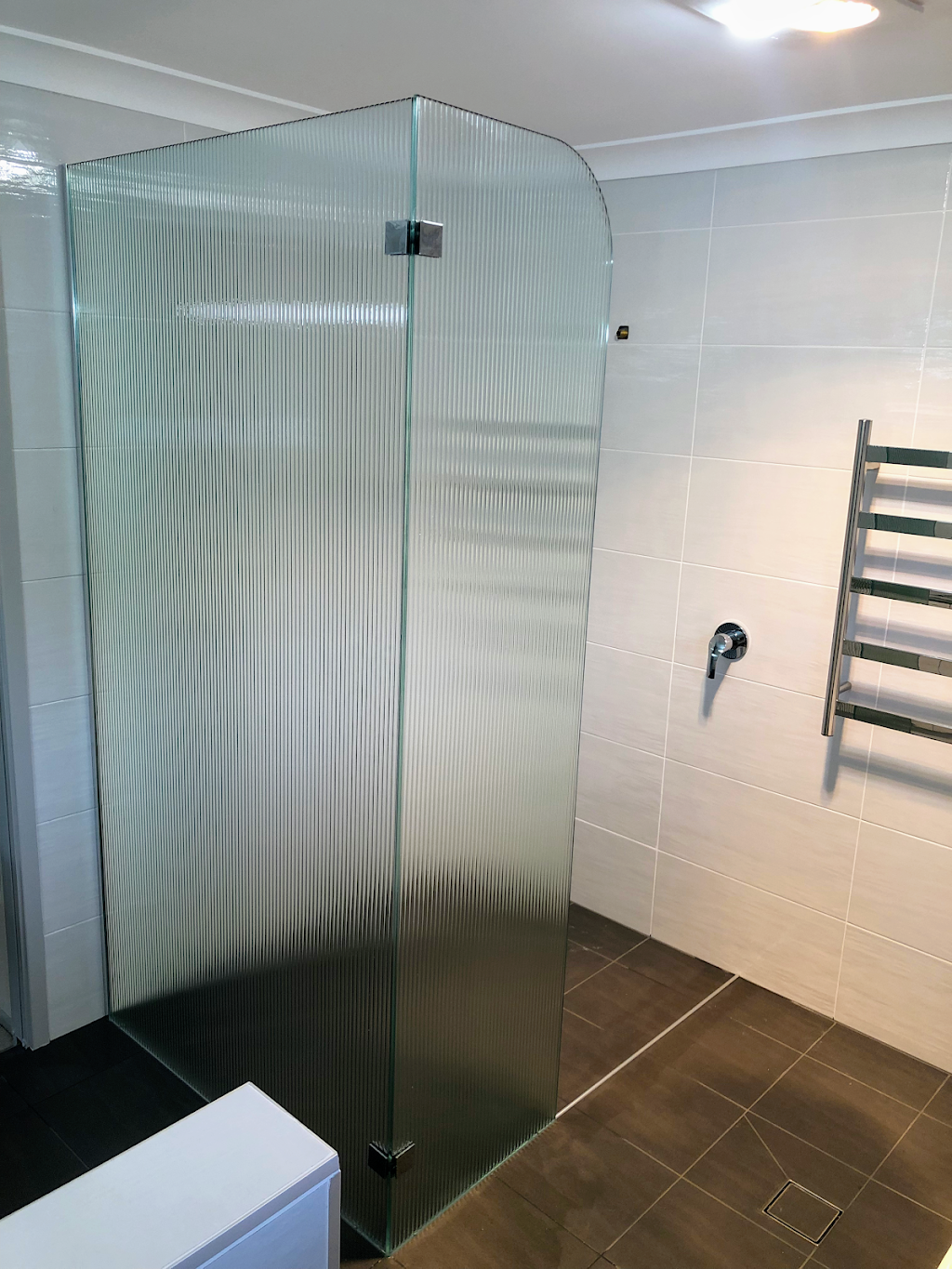 Key Showers - Shower Screens , Mirrors , Wardrobes & Splashbacks | home goods store | 3/48 Lancaster St, Ingleburn NSW 2565, Australia | 0298291428 OR +61 2 9829 1428