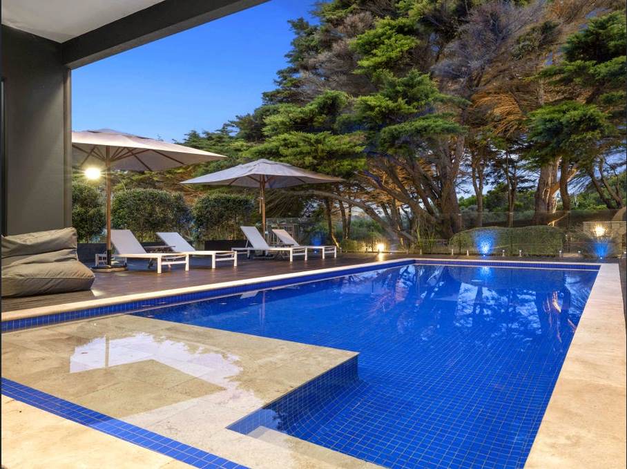 Ohana Luxury Resort-Style Retreat |  | 52 Royadie Rd, Blairgowrie VIC 3942, Australia | 0419556982 OR +61 419 556 982