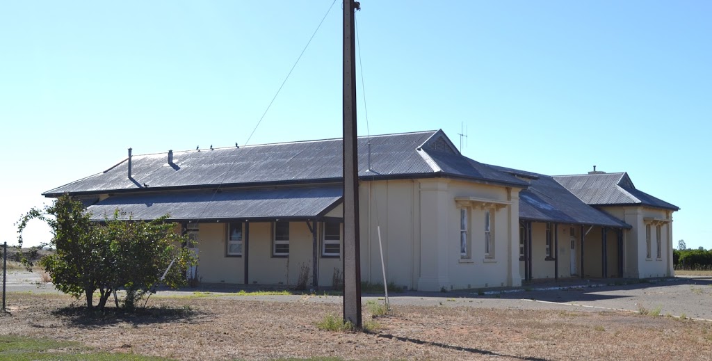 Abandoned school | school | 288 Ral Ral Ave, Renmark North SA 5341, Australia