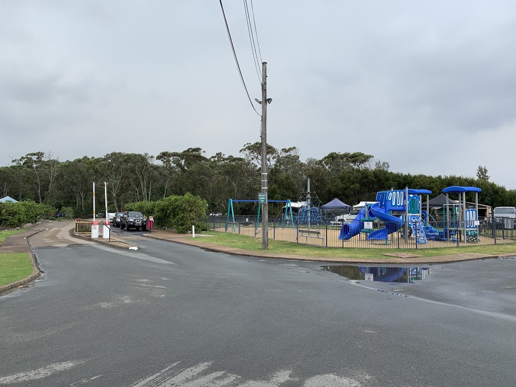 Merry Beach Childrens Park | park | Pretty Beach NSW 2539, Australia