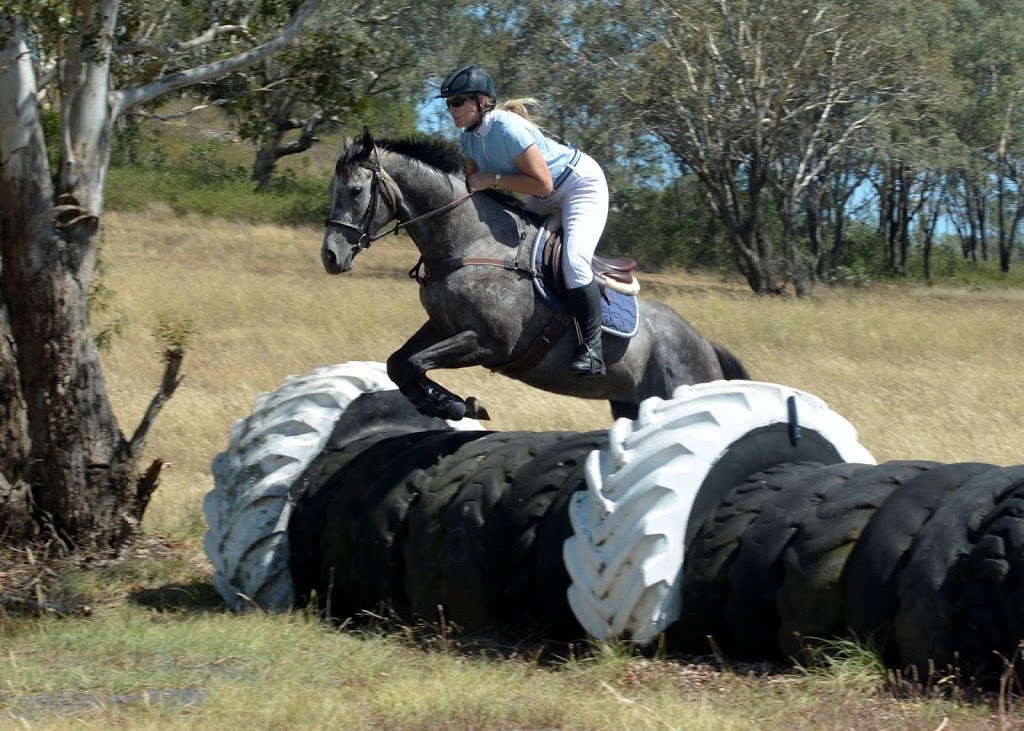 Flinton Park Equestrian |  | 70 Willis Rd, Meringandan West QLD 4352, Australia | 0429404840 OR +61 429 404 840