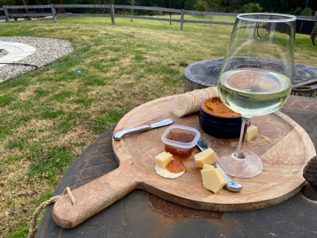 Glen Oaks Farm | 27 Little Glen Oaks Rd, Greendale NSW 2550, Australia | Phone: 0458 015 655