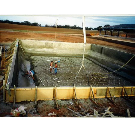 Adriano Guseli Concrete Pumping & Spraying | 49 Railway Pl N, Goornong VIC 3553, Australia | Phone: 0407 222 620