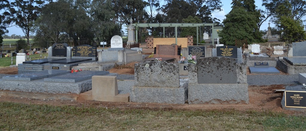 Charleton Cemetery | cemetery | Borung Hwy, Charlton VIC 3525, Australia