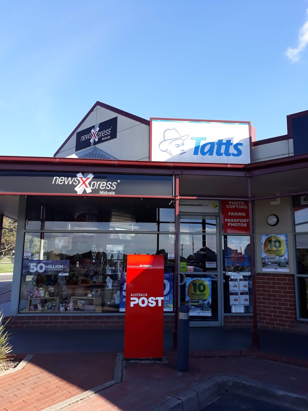Australia Post - Mount Clear LPO | post office | Midvale Shopping Centre Shop 1, 1174-1178 Geelong Rd, Mount Clear VIC 3350, Australia | 0353301703 OR +61 3 5330 1703