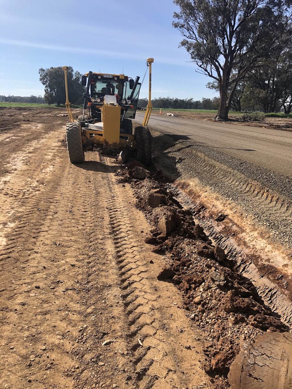 Chris Sutton Contracting PTY LTD | 1 Britts Rd, Darlington Point NSW 2706, Australia | Phone: 0427 516 197